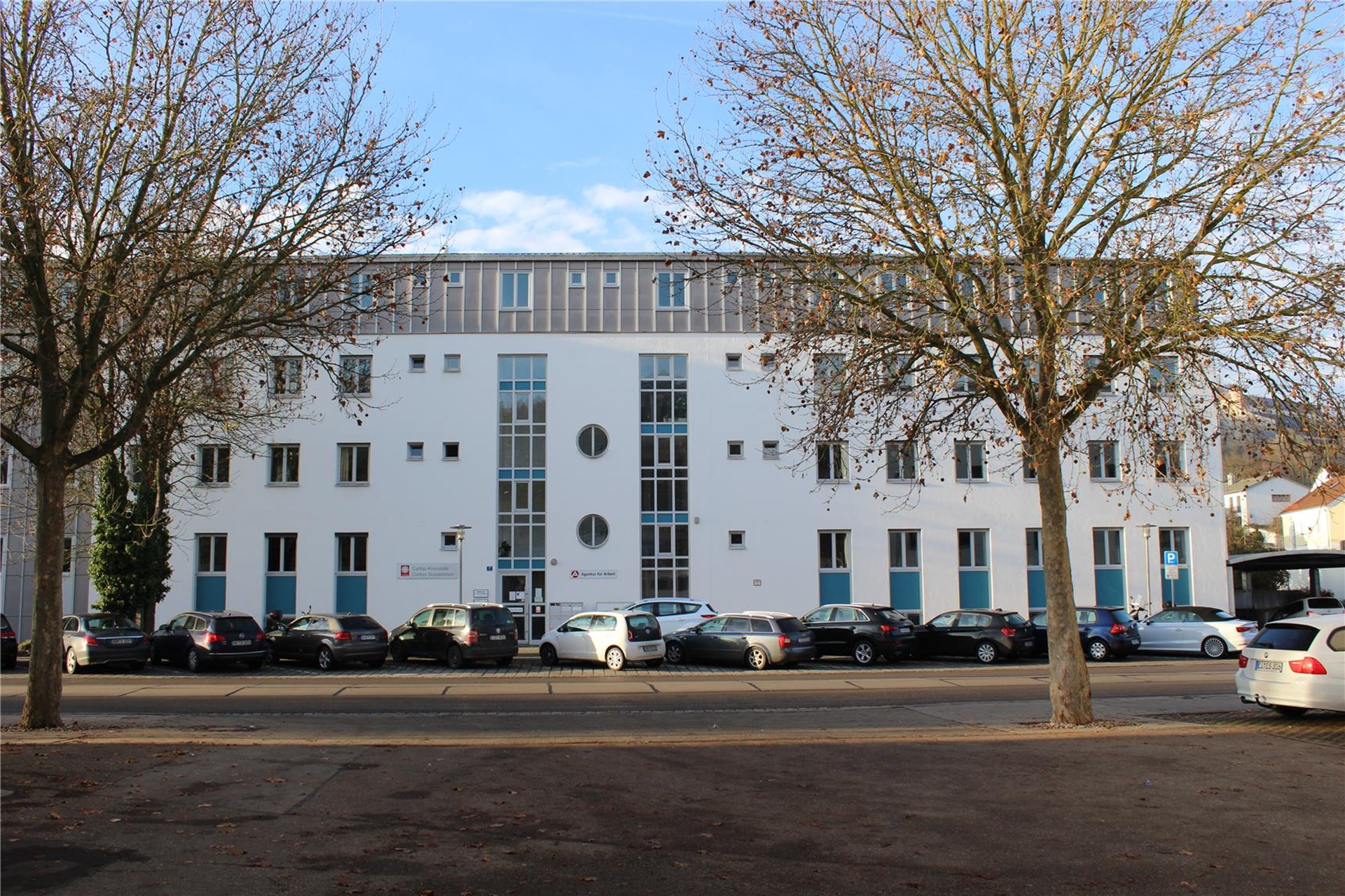 Fassade Weißenburger Straße Herbst